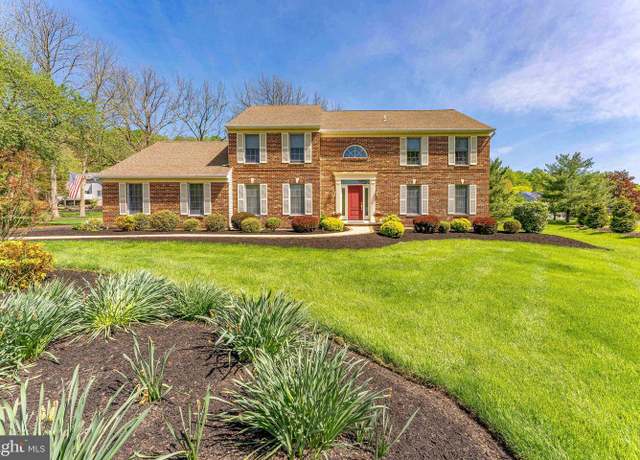 Property at 360 Long Ridge Ln, Exton, PA 19341, 4 beds, 2.5 baths