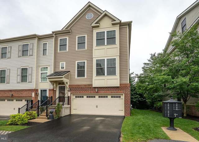 Property at 210 Skylar Ln, Wayne, PA 19087, 4 beds, 3.5 baths