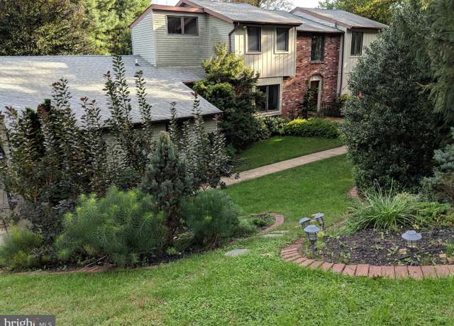 Property at 690 Twin Bridge Dr, Wayne, PA 19087, 4 beds, 2.5 baths