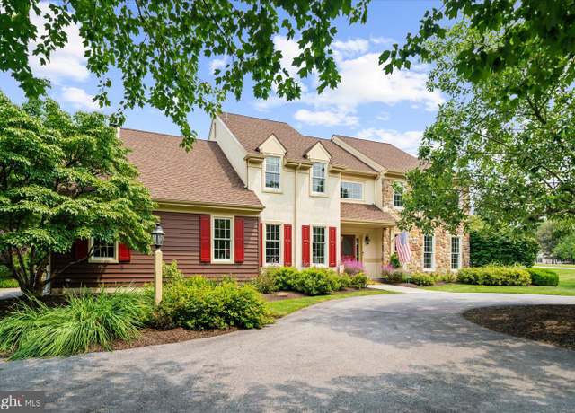 Property at 25 Westhorpe Ln, Phoenixville, PA 19460, 4 beds, 3 baths