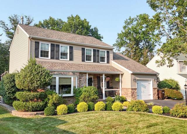 Property at 112 Fox Hunt Dr, Souderton, PA 18964, 3 beds, 2.5 baths