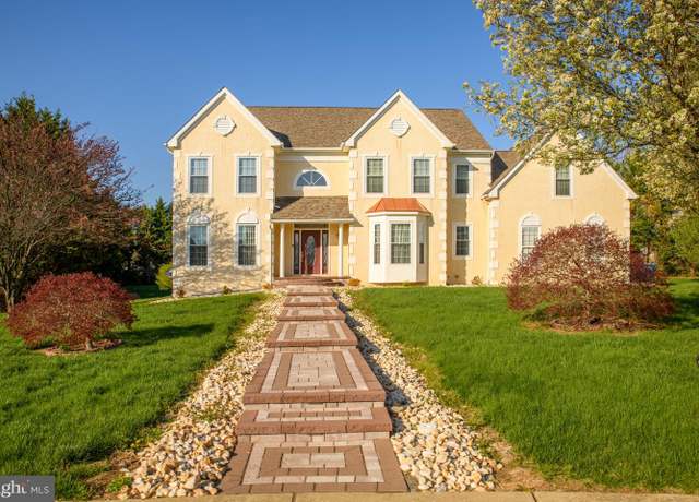 Property at 113 Anna Ct, Middletown, DE 19709, 4 beds, 4.5 baths