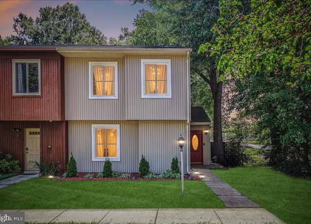 Property at 1 King James Pl, Waldorf, MD 20602, 3 beds, 2.5 baths