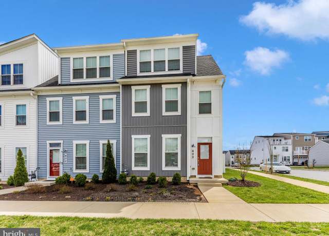 Property at 400 Waverley Dr, Frederick, MD 21702, 3 beds, 3.5 baths