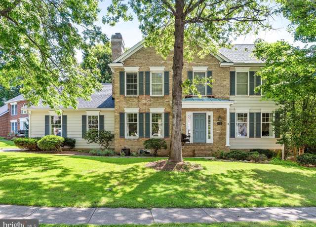 Property at 2204 Banner Hill Rd, Frederick, MD 21702, 4 beds, 3.5 baths