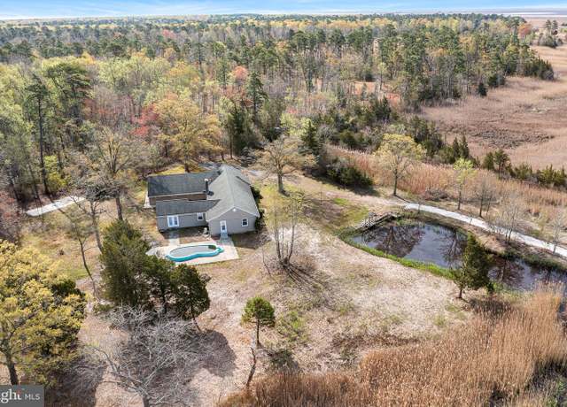 Property at 333 Betsey Scull Rd, Egg Harbor Township, NJ 08234, 3 beds, 2 baths
