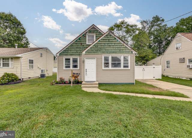 Property at 231 Crawford Ave, Maple Shade, NJ 08052, 4 beds, 1 bath