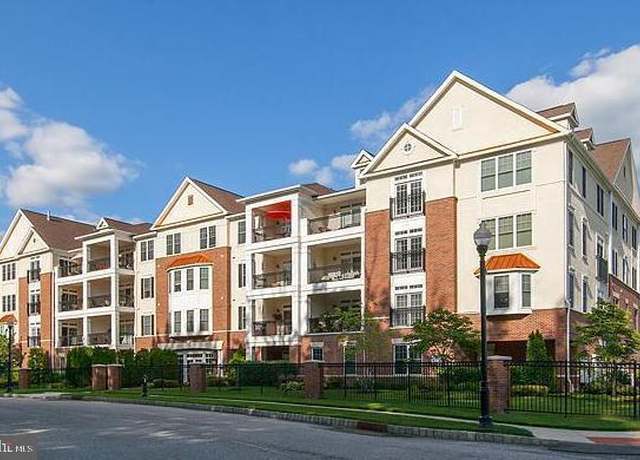 Property at 2012 Crescent Way, Cherry Hill, NJ 08002, 2 beds, 2 baths
