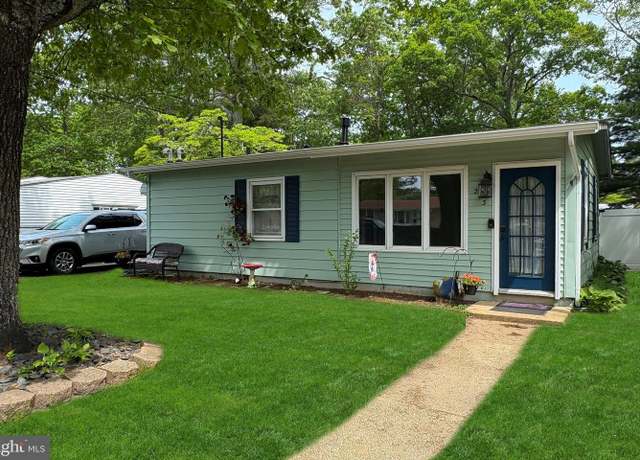 Property at 213 Laurel Dr, Bayville, NJ 08721, 3 beds, 1 bath