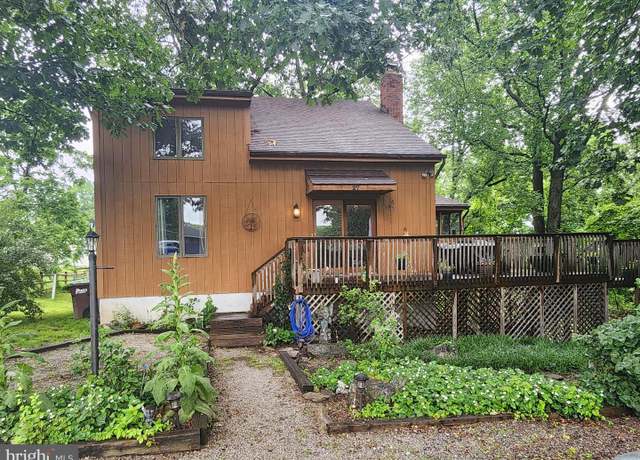 Property at 27 Gladys Trl, Fairfield, PA 17320, 4 beds, 2.5 baths