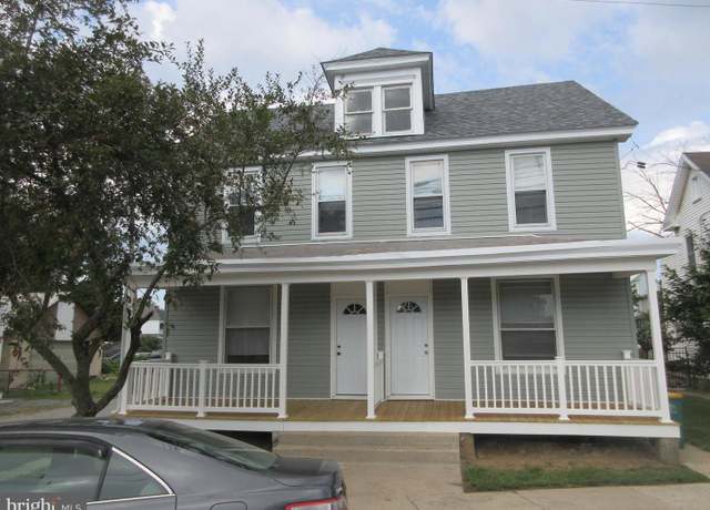 Property at 139 N N Franklin St, Chambersburg, PA 17201, 2 beds, 1 bath