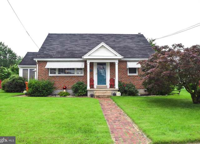 Property at 807 W Race St, Pottstown, PA 19464, 3 beds, 1 bath
