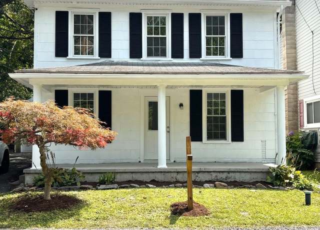 Property at 880 Parcheytown Rd, Lewistown, PA 17044, 2 beds, 2 baths