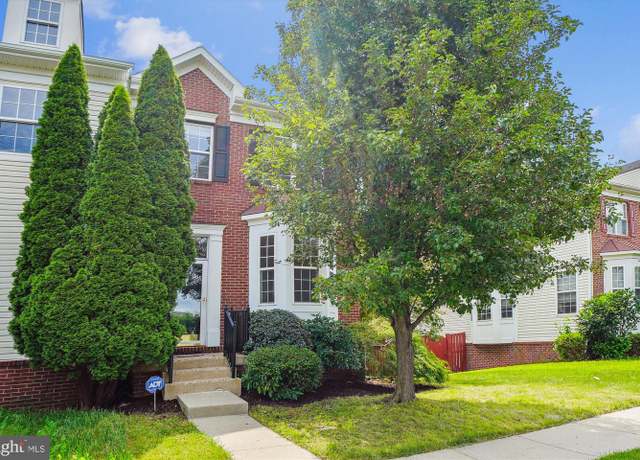 Property at 8715 Chorley Way, Bristow, VA 20136, 3 beds, 2.5 baths