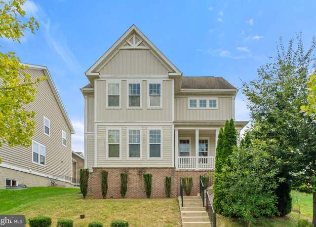 Property at 431 Alder Dr, Stafford, VA 22554, 4 beds, 3.5 baths