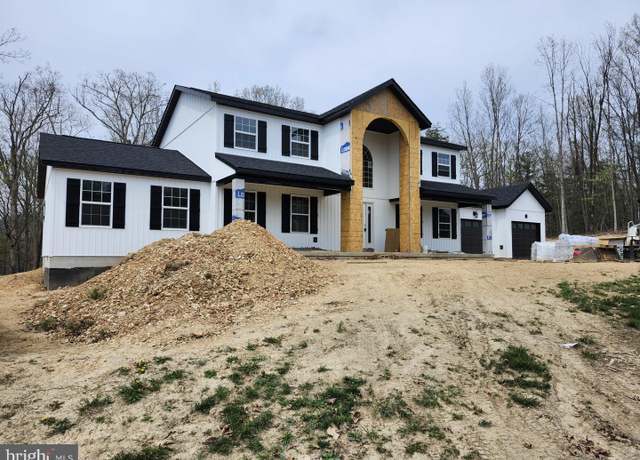 Property at 150 N Lakewood, Ridgeley, WV 26753, 5 beds, 3 baths