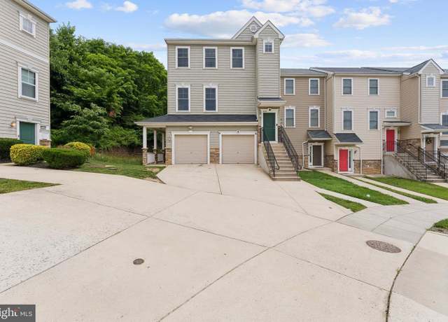 Property at 412 Woodcrest Dr SE Unit 412B, Washington, DC 20032, 3 beds, 2.5 baths
