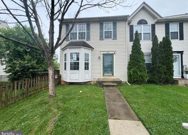 Property at 636 Villager Cir, Dundalk, MD 21222, 4 beds, 3.5 baths