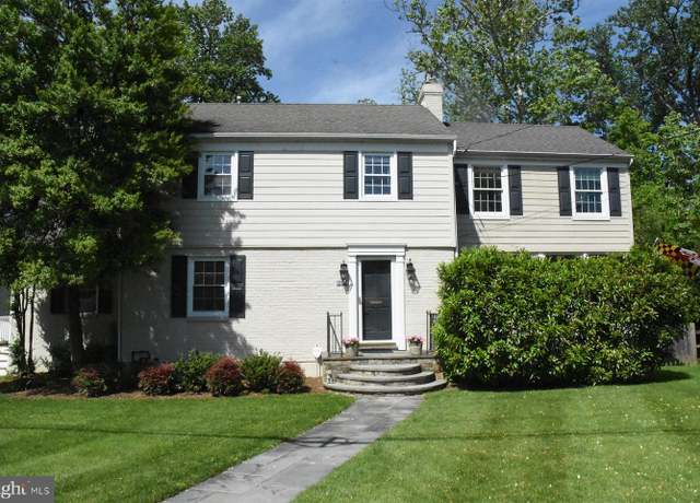 Property at 8304 Donnybrook Dr, Chevy Chase, MD 20815, 5 beds, 3.5 baths