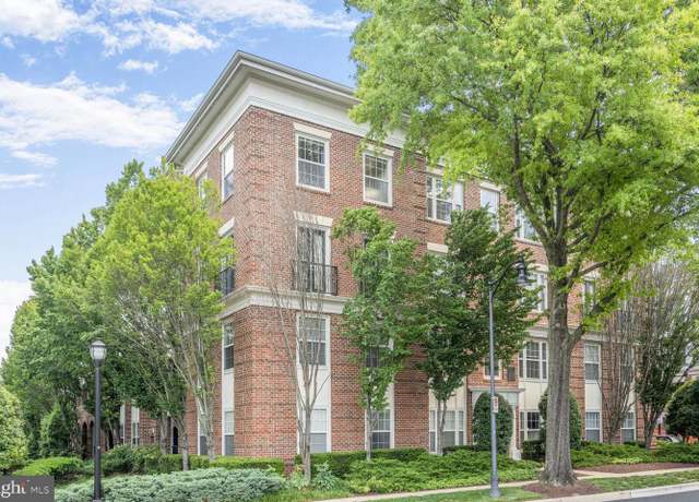Property at 7 Booth St #202, Gaithersburg, MD 20878, 3 beds, 2 baths