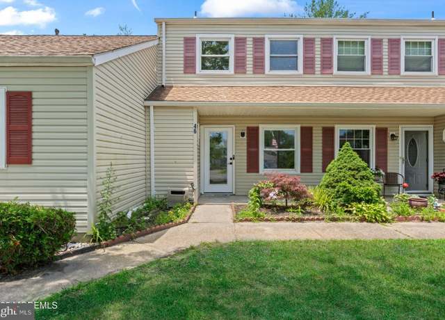 Property at 46 S Seas Ct, Barnegat, NJ 08005, 2 beds, 1.5 baths