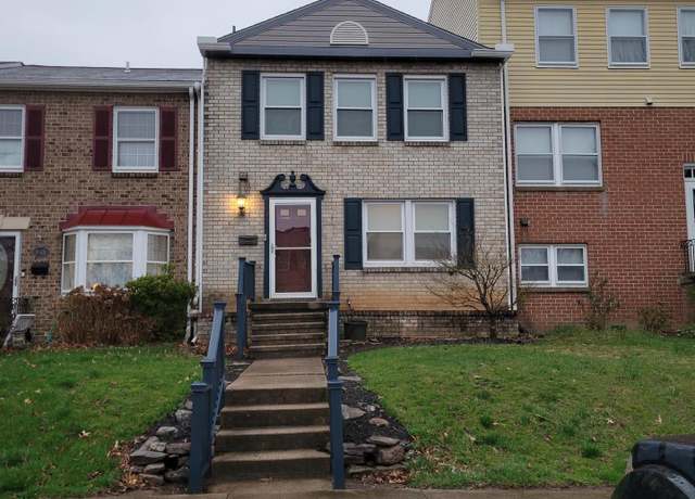 Property at 846 Woodlawn Dr, Chambersburg, PA 17201, 3 beds, 2.5 baths