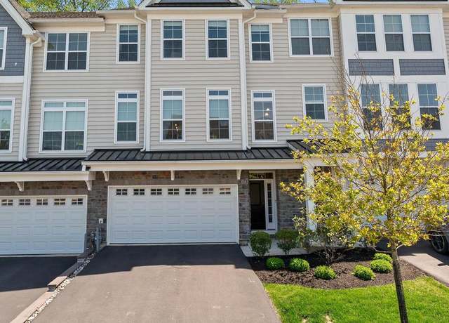 Property at 2056 Julia Dr, Conshohocken, PA 19428, 4 beds, 3.5 baths
