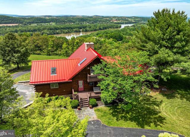 Property at 236 4th St, Herndon, PA 17830, 3 beds, 2.5 baths
