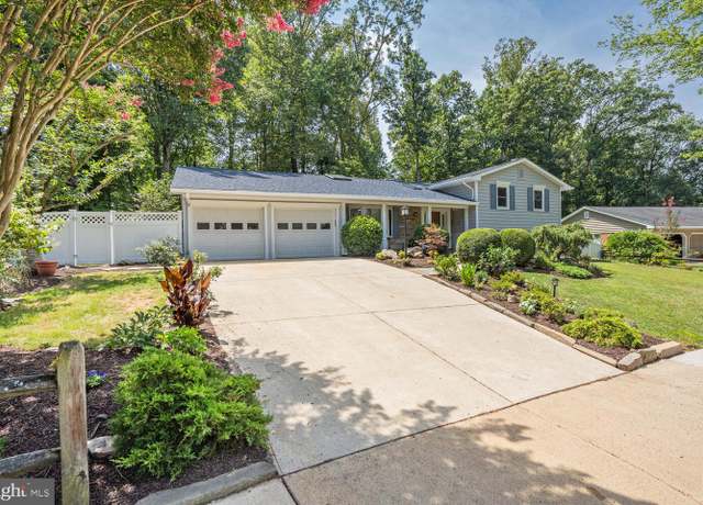 Property at 2615 E Meredith Dr, Vienna, VA 22181, 5 beds, 3 baths