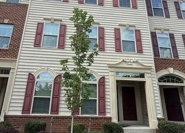 Property at 42217 Piebald Sq, Aldie, VA 20105, 2 beds, 2 baths