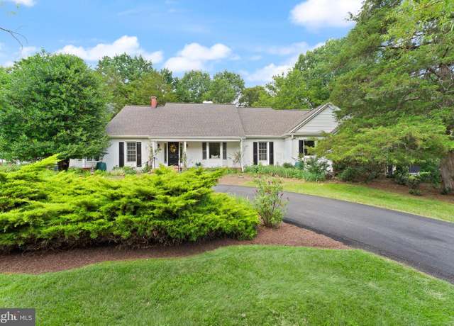 Property at 12004 Robin Dr, Catharpin, VA 20143, 4 beds, 3.5 baths