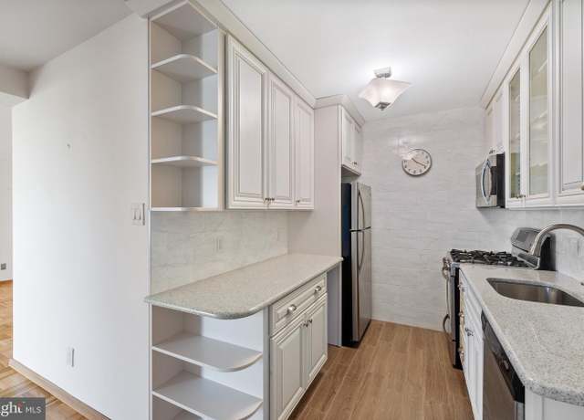 Property at 2475 Virginia Ave NW #600, Washington, DC 20037, 1 bed, 1 bath