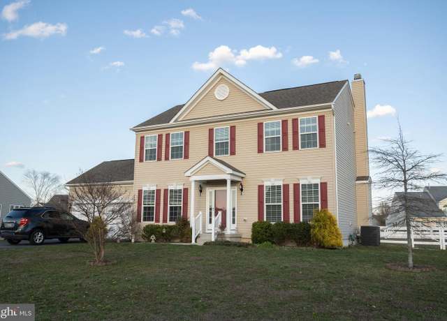 Property at 24785 Shoreline Dr, Millsboro, DE 19966, 4 beds, 2.5 baths