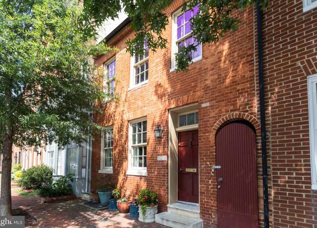 Property at 525 S Sharp St, Baltimore, MD 21201, 2 beds, 2 baths