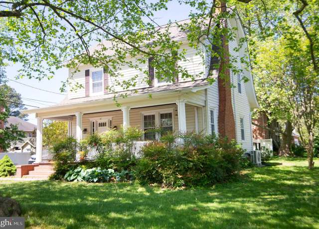 Property at 111 Somerset Ave, Cambridge, MD 21613, 3 beds, 2 baths