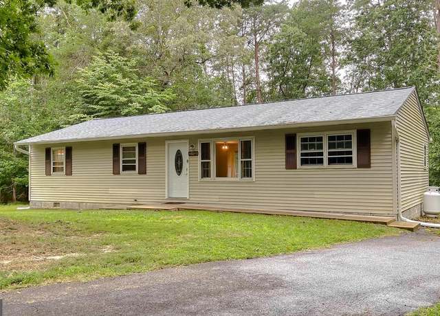 Property at 21851 Peters Ct, California, MD 20619, 3 beds, 1.5 baths