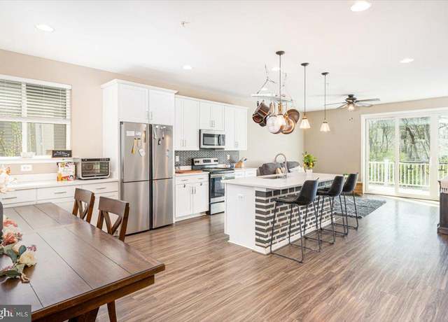 Property at 12424 Gemstone Dr, Hagerstown, MD 21740, 4 beds, 3 baths