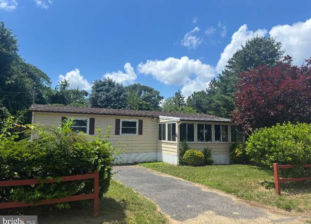 Property at 106 Firth Dr, Mantua, NJ 08051, 3 beds, 2 baths