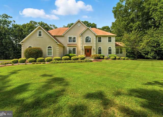Property at 206 Deer Run Ct, Mullica Hill, NJ 08062, 4 beds, 4 baths