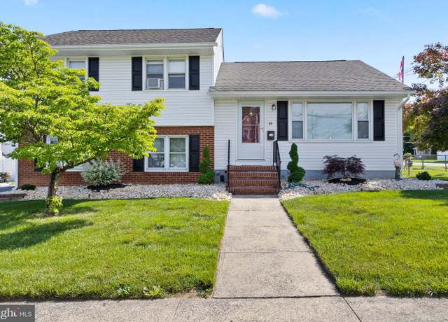 Property at 88 Madison Ave, Hamilton, NJ 08619, 3 beds, 1.5 baths