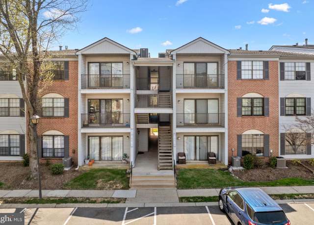 Property at 81 Fisher Dr, Franklin Park, NJ 08823, 2 beds, 2 baths