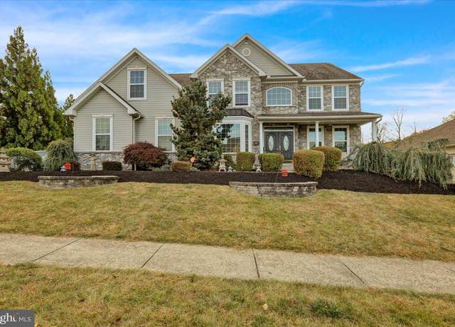 Property at 62 Harry Ave, Reading, PA 19607, 5 beds, 4.5 baths
