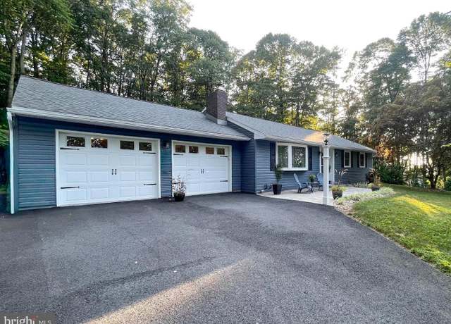Property at 5018 Mifflin Dr, Mohnton, PA 19540, 3 beds, 2.5 baths