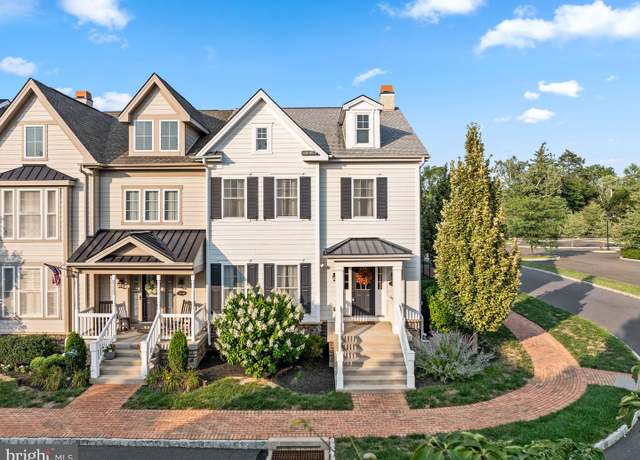 Property at 1850 Windflower Ln, Yardley, PA 19067, 3 beds, 2.5 baths