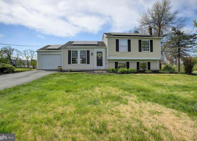 Property at 2284 Pine Rd, Newville, PA 17241, 4 beds, 1.5 baths
