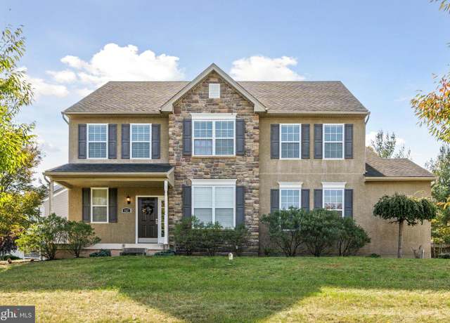 Property at 957 Ivy Ln, Pottstown, PA 19464, 4 beds, 3.5 baths