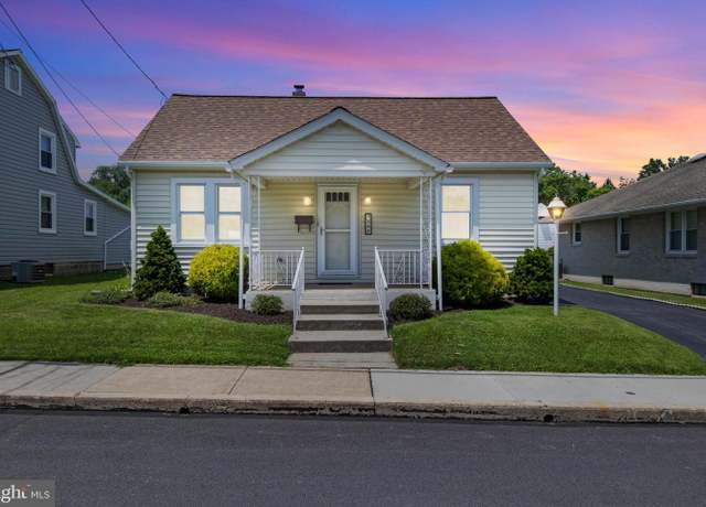 Property at 309 Cooper St, Manchester, PA 17345, 2 beds, 1 bath