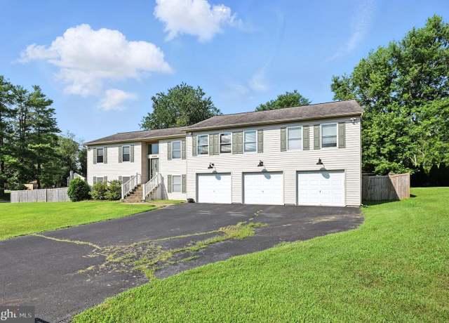 Property at 7314 Westmoreland Dr, Warrenton, VA 20187, 4 beds, 3.5 baths