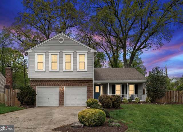 Property at 8433 Hunt Valley Dr, Vienna, VA 22182, 4 beds, 3.5 baths