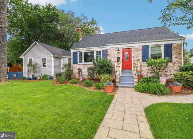 Property at 1812 Youngblood St, Mclean, VA 22101, 4 beds, 3 baths